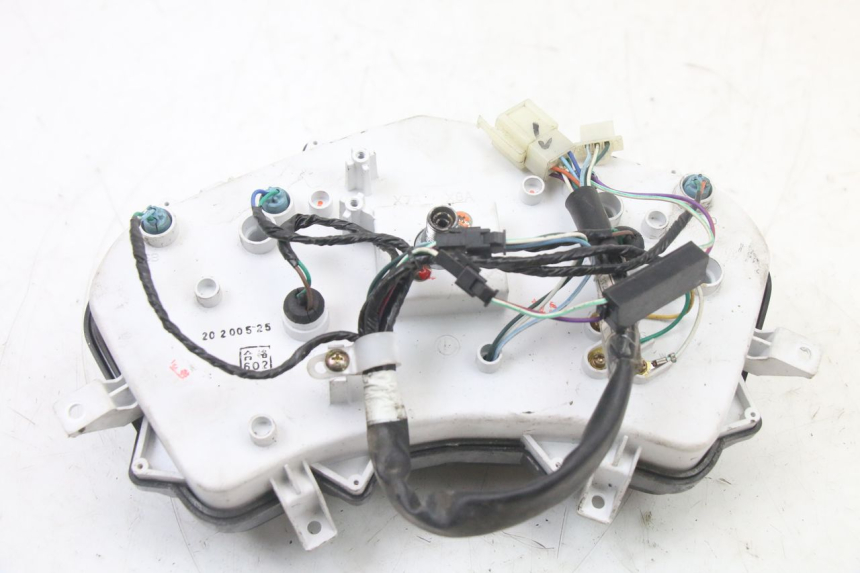 photo de SPEEDOMETER SYM JET 14 4T 50 (2018 - 2022) - Surface and material condition