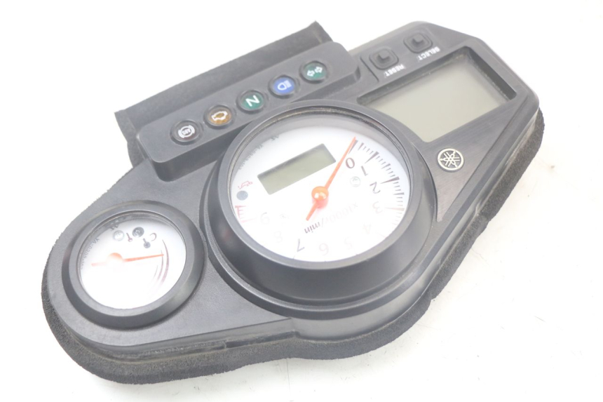 photo de SPEEDOMETER YAMAHA TDM ABS 900 (2002 - 2014) - Fixing points details
