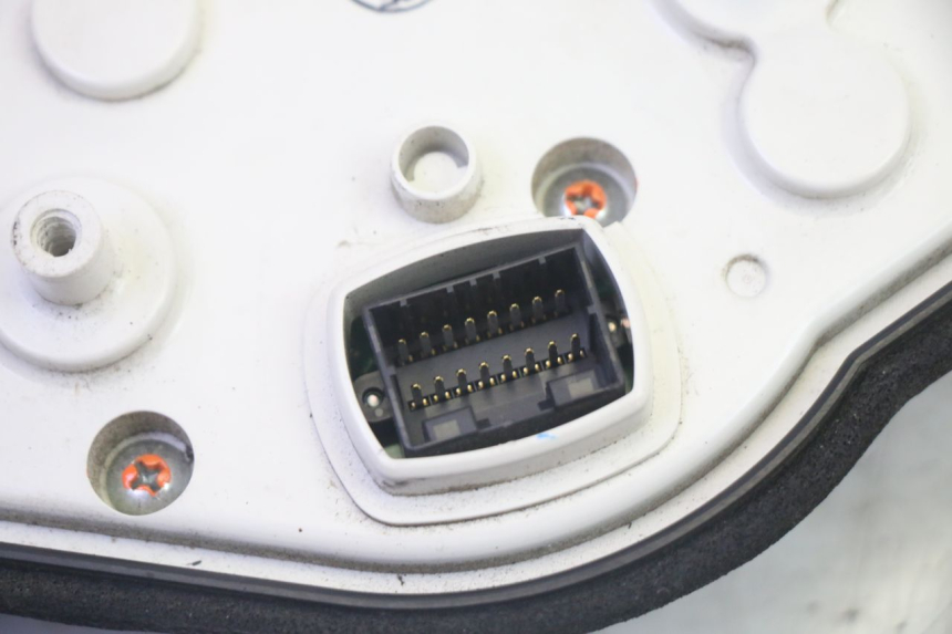 photo de SPEEDOMETER YAMAHA TDM ABS 900 (2002 - 2014) - Distinctive features