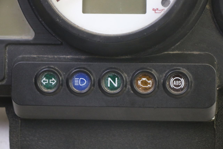 photo de SPEEDOMETER YAMAHA TDM ABS 900 (2002 - 2014) - Technical close-up