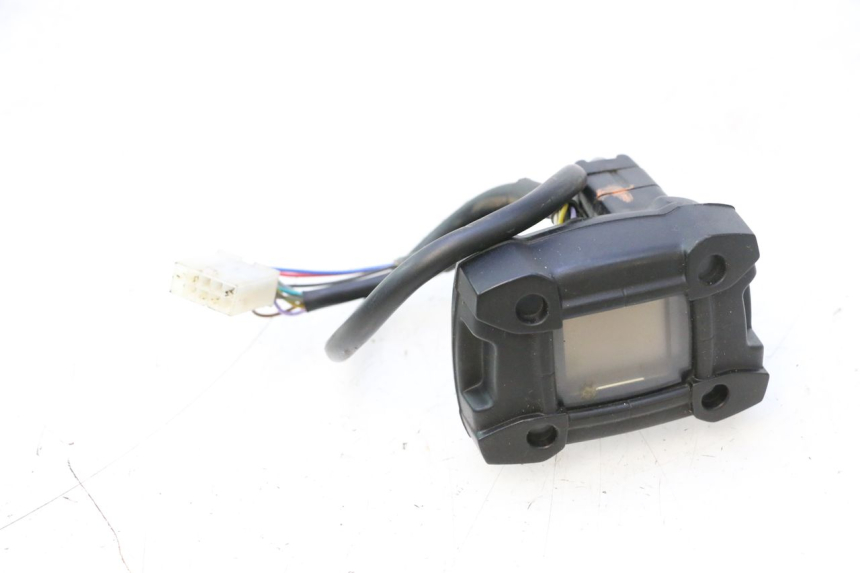 photo de SPEEDOMETER PEUGEOT TKR TREKKER FURIOUS 50 (2005 - 2014) - Additional view of the item
