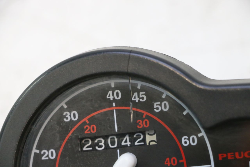 photo de SPEEDOMETER PEUGEOT TREKKER TKR 50 (2005 - 2014) - Component zoom