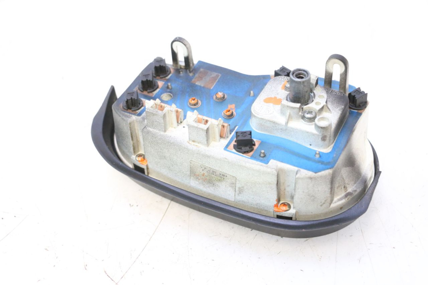 photo de SPEEDOMETER PEUGEOT TREKKER TKR 50 (2005 - 2014) - Surface and material condition