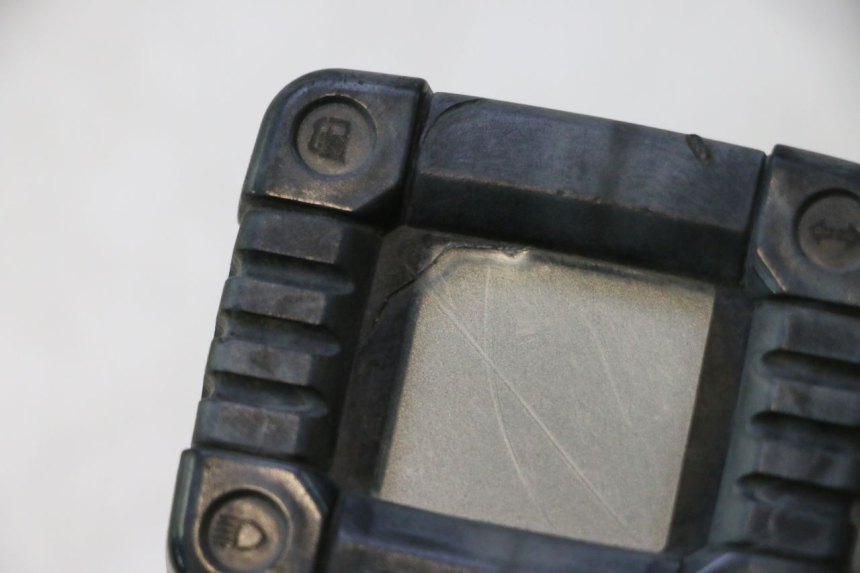 photo de SPEEDOMETER PEUGEOT TREKKER 50 (1995 - 2004) - Supplementary product photo
