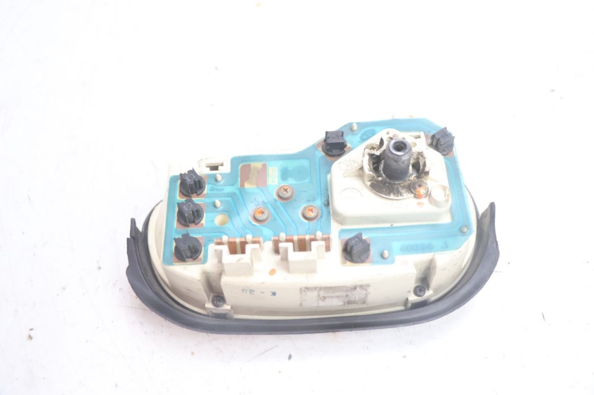 photo de SPEEDOMETER PEUGEOT TREKKER 50 (1995 - 2004) - Surface and material condition