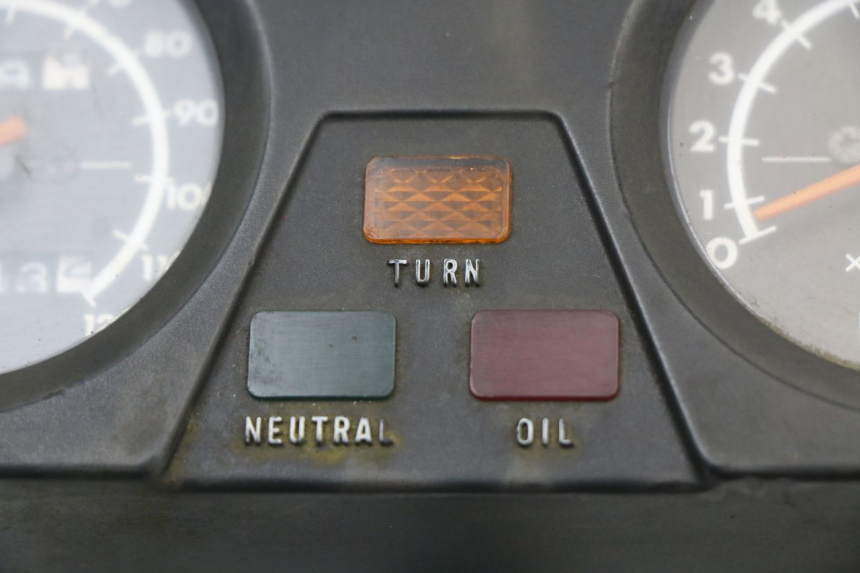 photo de SPEEDOMETER SUZUKI TS X 80 (1984 - 1988) - Technical close-up