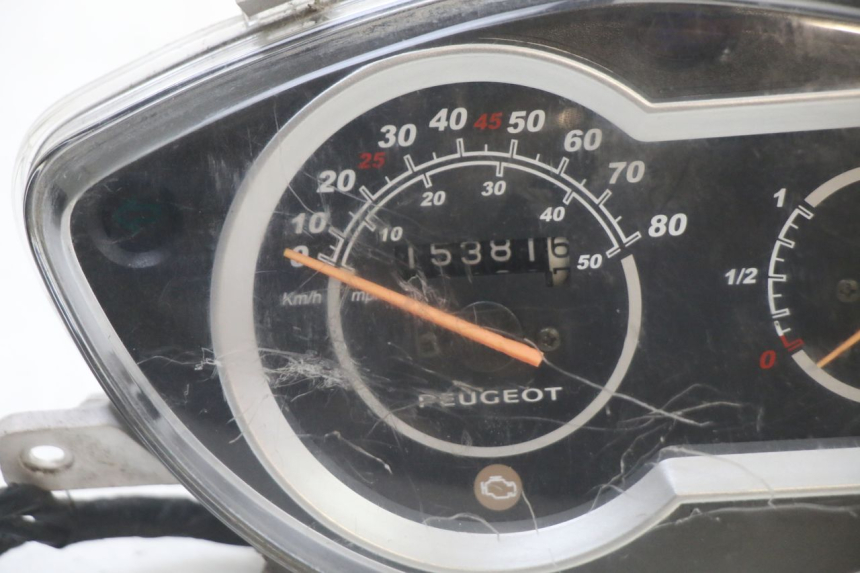 photo de SPEEDOMETER PEUGEOT TWEET PRO CARGO 50 (2018 - 2022) - Zoom on usage condition