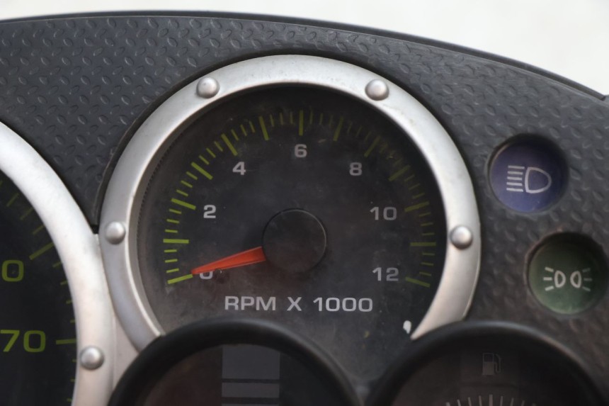 photo de SPEEDOMETER PIAGGIO TYPHOON 50 (2000 - 2009) - Zoom on usage condition