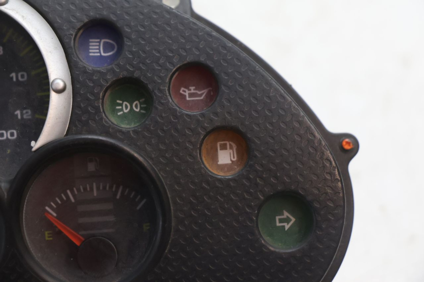 photo de SPEEDOMETER PIAGGIO TYPHOON 50 (2000 - 2009) - Technical close-up