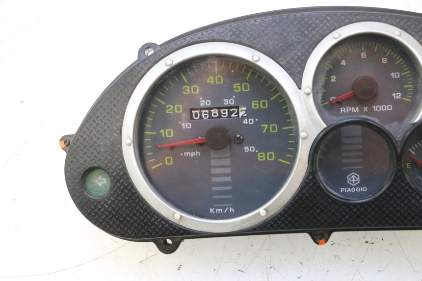 photo de SPEEDOMETER PIAGGIO TYPHOON 50 (2000 - 2009) - Distinctive features