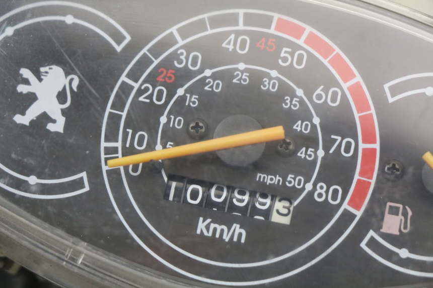 photo de SPEEDOMETER PEUGEOT V-CLIC VCLIC 50 (2007 - 2013) - Zoom on usage condition