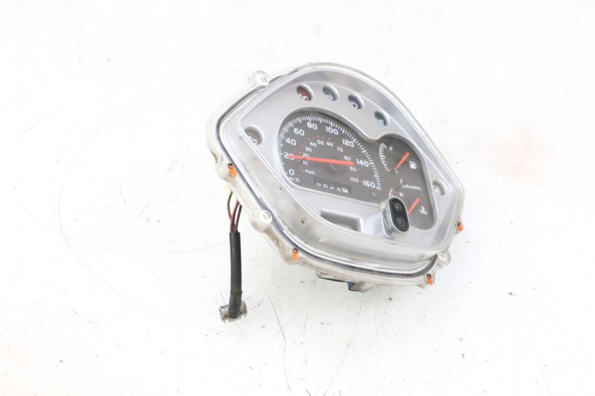 photo de SPEEDOMETER PIAGGIO VESPA GTS SUPER IE 125 (2009 - 2016) - Component detail