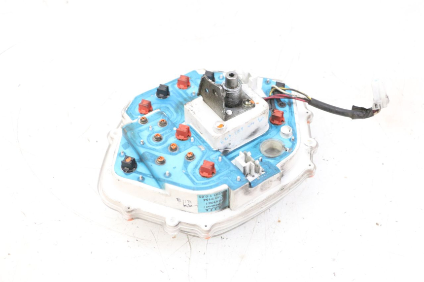 photo de SPEEDOMETER PIAGGIO VESPA GTS SUPER IE 125 (2009 - 2016) - Additional view of the item