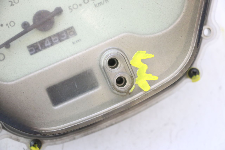photo de SPEEDOMETER PIAGGIO VESPA LX 2T 50 (2005 - 2013) - Distinctive features