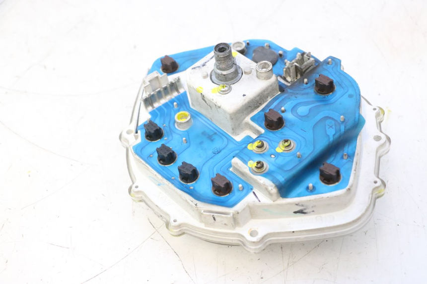 photo de SPEEDOMETER PIAGGIO VESPA LX 2T 50 (2005 - 2013) - Alternative perspective