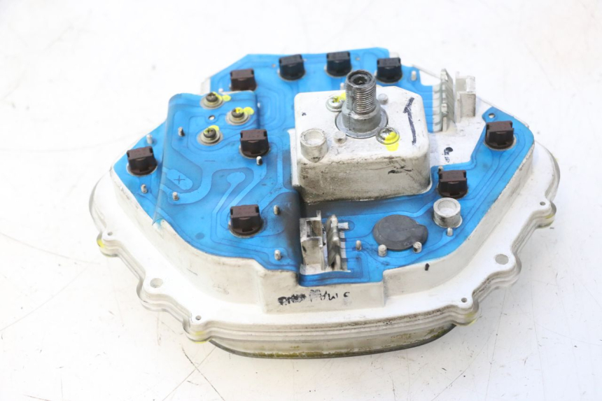 photo de SPEEDOMETER PIAGGIO VESPA LX 2T 50 (2005 - 2013) - Surface and material condition