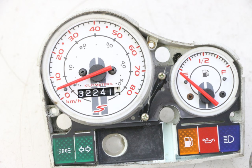 photo de SPEEDOMETER PIAGGIO VESPA S 2T 50 (2007 - 2014) - Zoom on usage condition