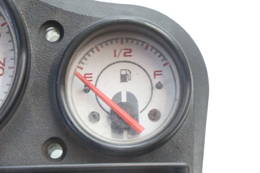 photo de SPEEDOMETER PIAGGIO VESPA S 2T 50 (2007 - 2014) - Alternative perspective