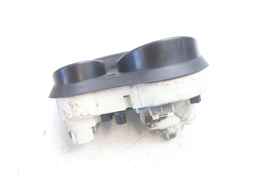 photo de SPEEDOMETER PIAGGIO VESPA S 2T 50 (2007 - 2014) - Surface and material condition