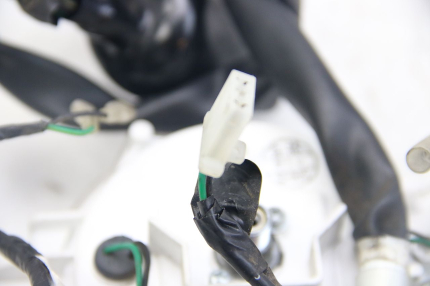 photo de SPEEDOMETER HONDA VISION NSC R 50 (2013 - 2015) - Fixing points details