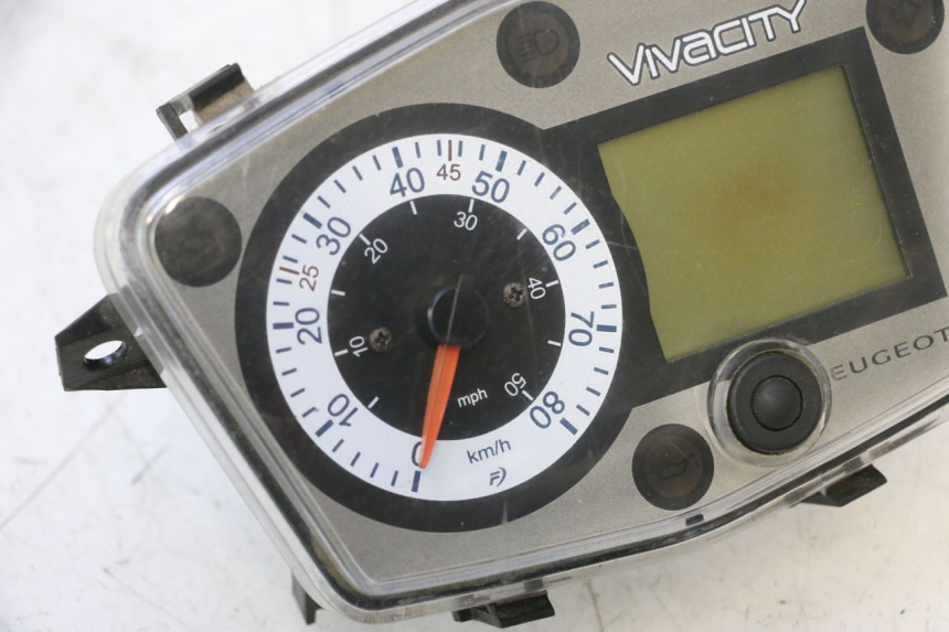 photo de SPEEDOMETER PEUGEOT VIVACITY NEW 2T 50 (2008 - 2017) - Focus on structure
