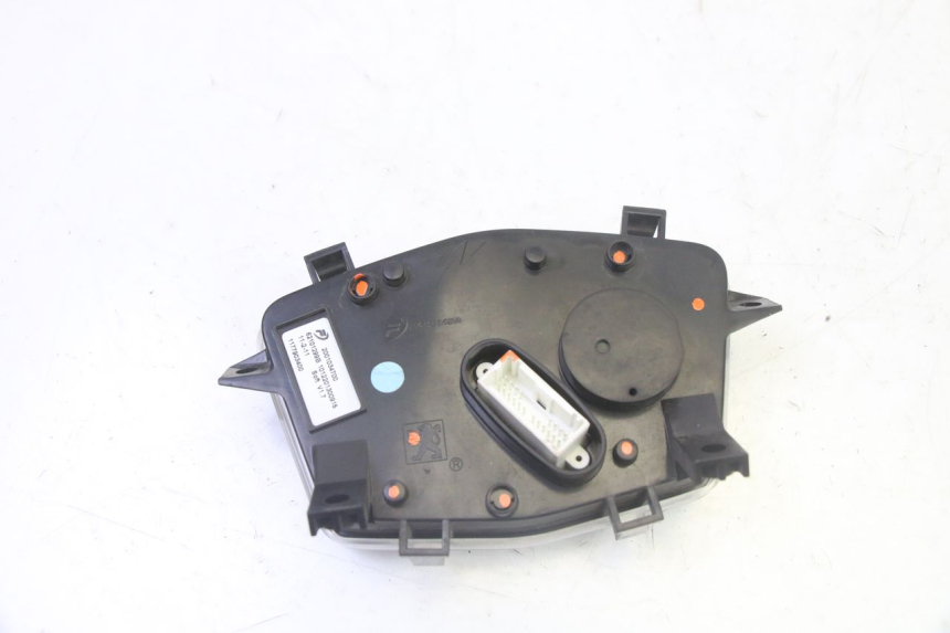 photo de SPEEDOMETER PEUGEOT VIVACITY NEW 4T 50 (2008 - 2017) - Surface and material condition