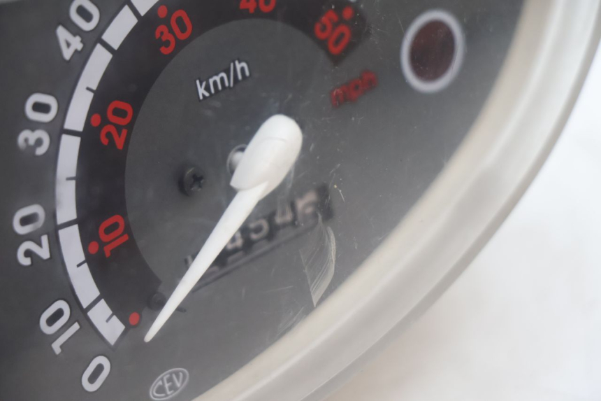 photo de SPEEDOMETER PEUGEOT VIVACITY 50 (2004 - 2009) - Alternative perspective