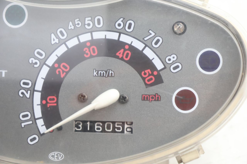 photo de SPEEDOMETER PEUGEOT VIVACITY 50 (2004 - 2009) - Alternative perspective
