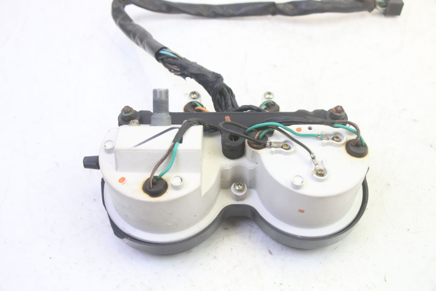 photo de SPEEDOMETER DAELIM VJ ROADWIN FI 125 (2008 - 2017) - Additional view of the item