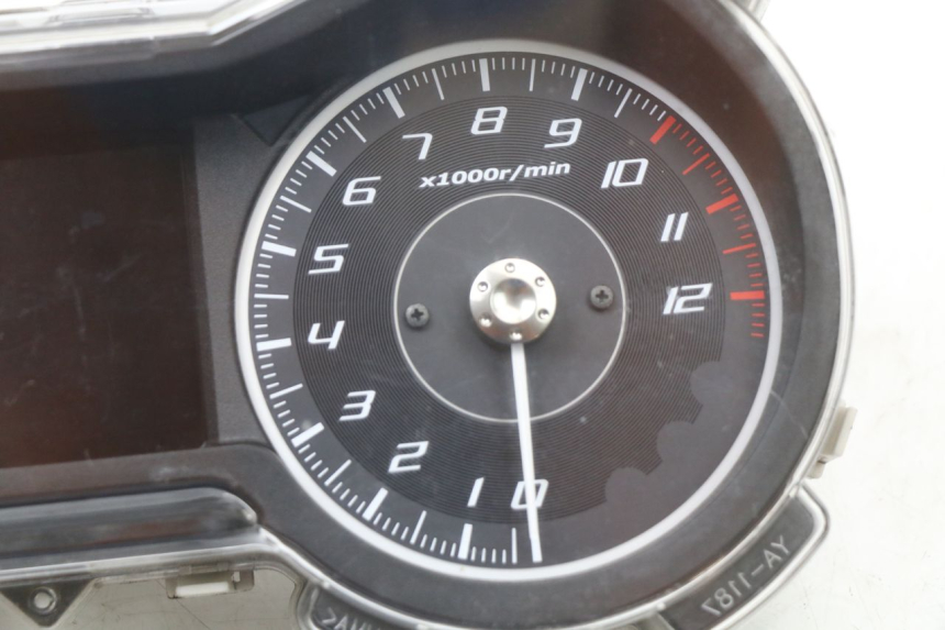 photo de SPEEDOMETER YAMAHA XMAX X-MAX ABS 125 (2017 - 2020) - Zoom on usage condition
