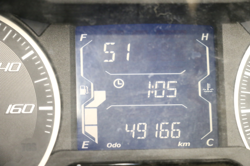 photo de SPEEDOMETER YAMAHA XMAX X-MAX ABS 125 (2017 - 2020) - Alternative perspective