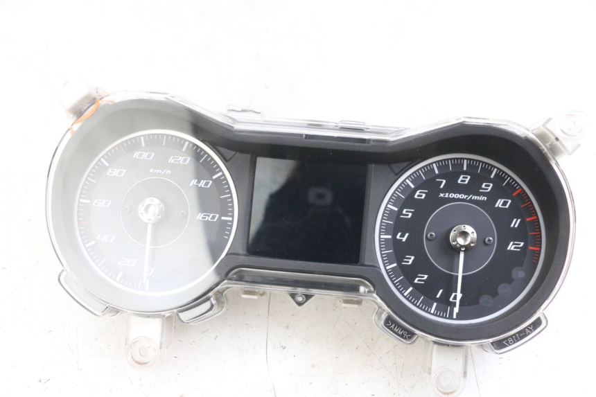 photo de SPEEDOMETER YAMAHA XMAX X-MAX ABS 125 (2017 - 2020) - Main view