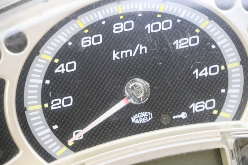 photo de SPEEDOMETER YAMAHA XMAX X-MAX 125 (2006 - 2009) - Supplementary product photo
