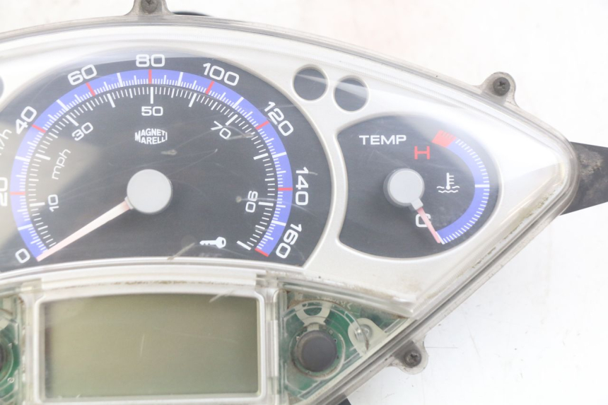 photo de SPEEDOMETER YAMAHA XMAX X-MAX 125 (2006 - 2009) - Additional view of the item
