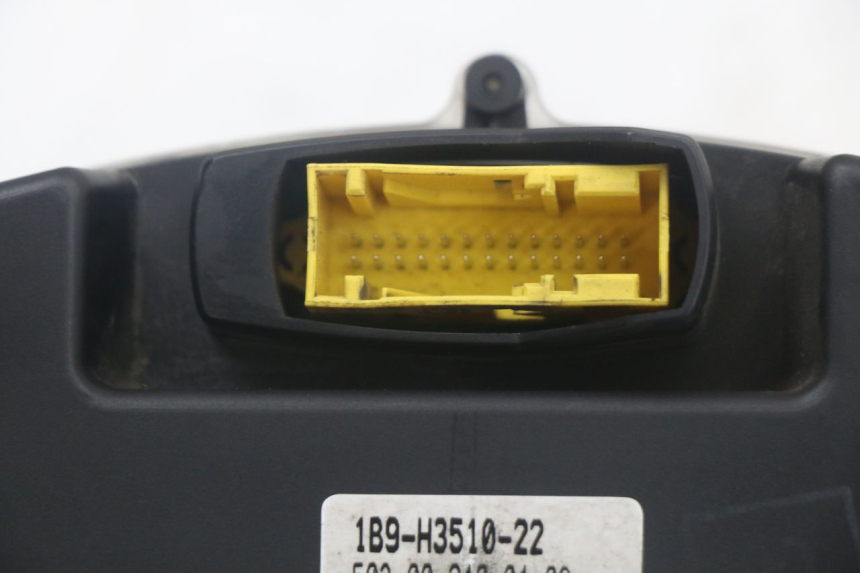 photo de SPEEDOMETER YAMAHA XMAX X-MAX 125 (2006 - 2009) - Distinctive features