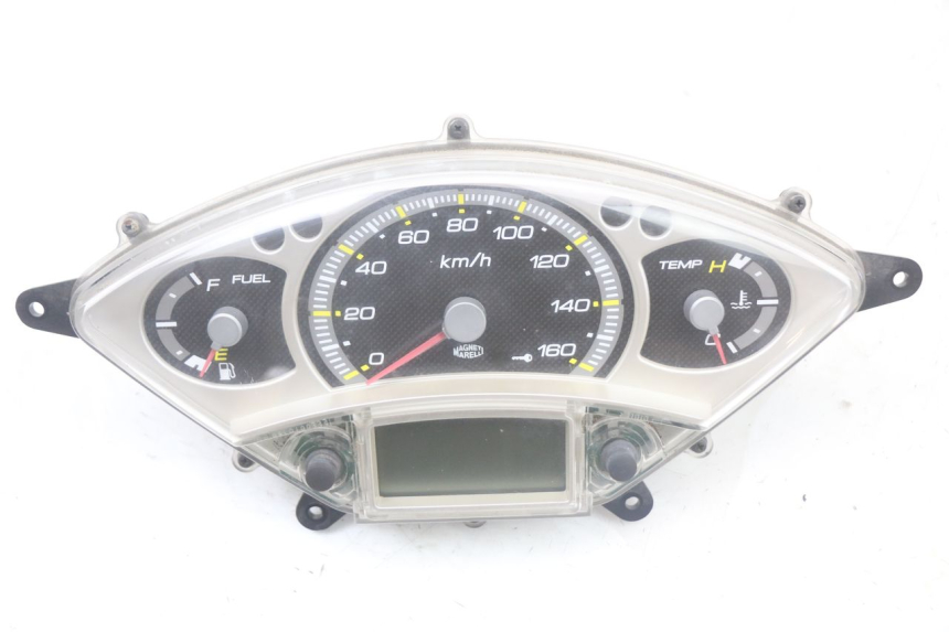 photo de SPEEDOMETER YAMAHA XMAX X-MAX 125 (2006 - 2009) - Main view