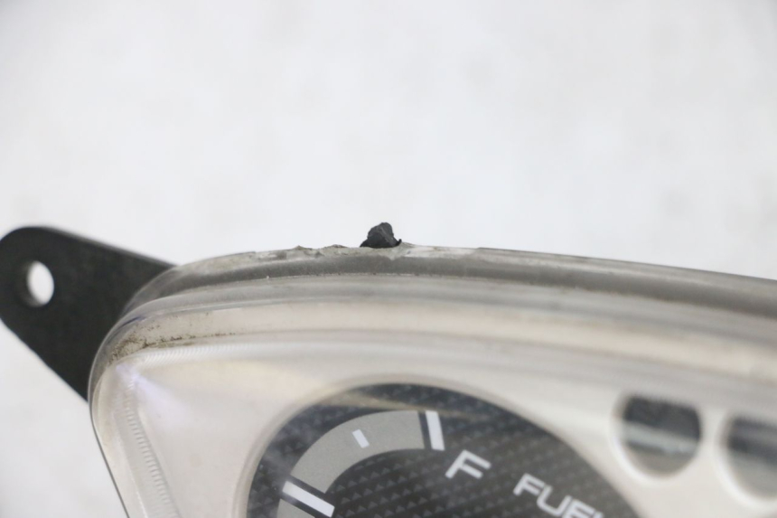 photo de SPEEDOMETER YAMAHA XMAX X-MAX 125 (2006 - 2009) - Detailed visual inspection