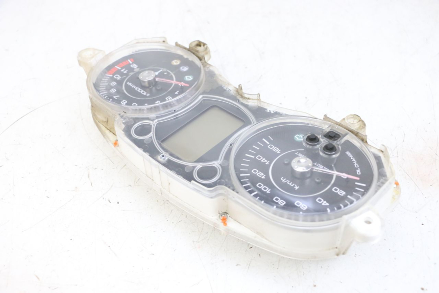 photo de SPEEDOMETER YAMAHA X-MAX XMAX 125 (2010 - 2013) - Component detail
