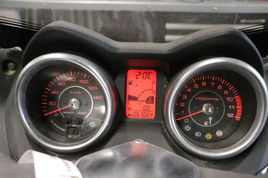photo de SPEEDOMETER YAMAHA X-MAX XMAX 125 (2010 - 2013) - Technical close-up