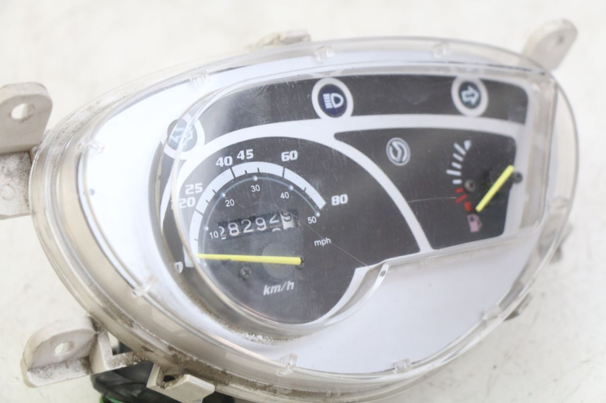 photo de SPEEDOMETER SYM X-PRO 4T 50 (2014 - 2021) - Zoom on usage condition