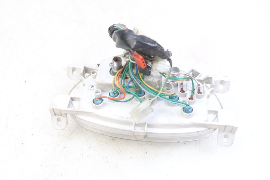 photo de SPEEDOMETER SYM X-PRO 4T 50 (2014 - 2021) - Surface and material condition