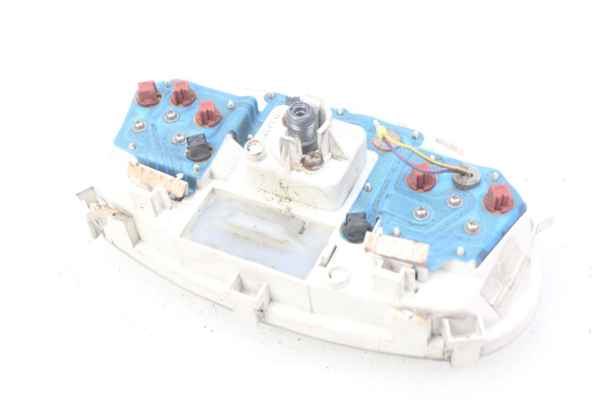 photo de SPEEDOMETER PIAGGIO X7 125 (2007 - 2013) - Fixing points details
