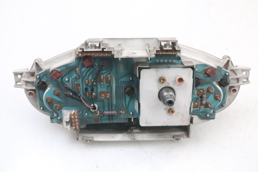 photo de SPEEDOMETER PIAGGIO X8 125 (2004 - 2007) - Surface and material condition