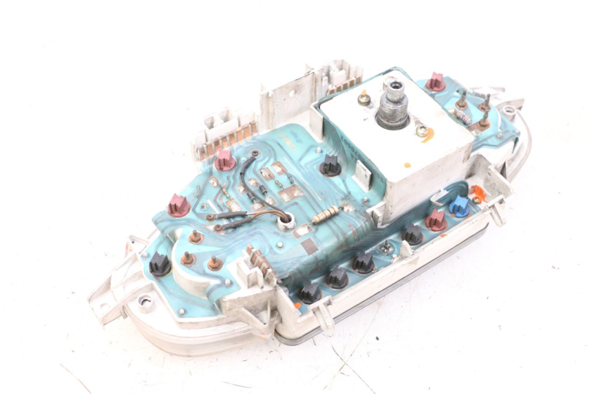 photo de SPEEDOMETER PIAGGIO X8 125 (2004 - 2007) - Fixing points details