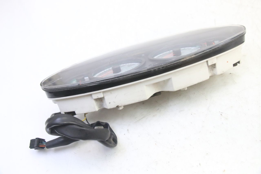 photo de SPEEDOMETER PIAGGIO X9 EVOLUTION 125 (2003 - 2007) - Surface and material condition