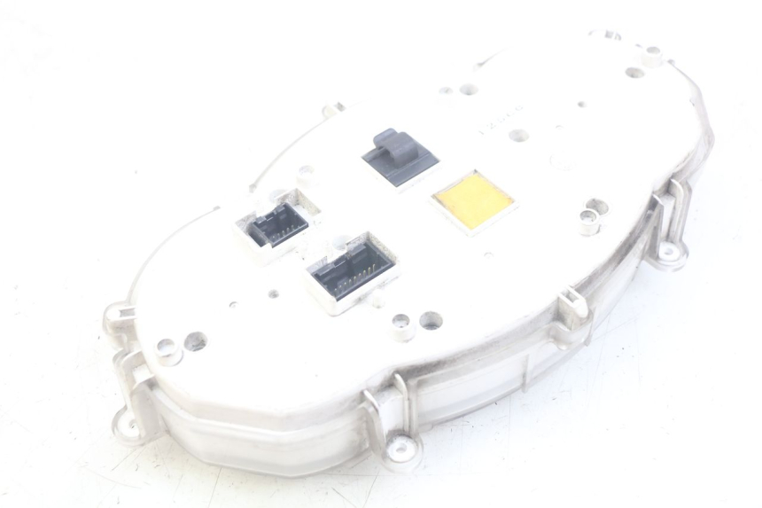 photo de SPEEDOMETER PIAGGIO XEVO - X EVO 125 (2007 - 2017) - Component detail
