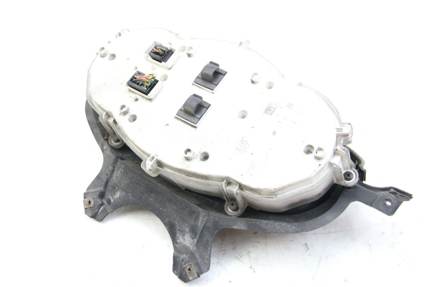 photo de SPEEDOMETER PIAGGIO XEVO - X EVO 125 (2007 - 2017) - Alternative perspective