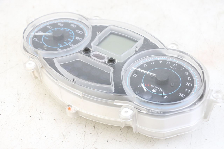 photo de SPEEDOMETER PIAGGIO XEVO - X EVO 125 (2007 - 2017) - Technical close-up