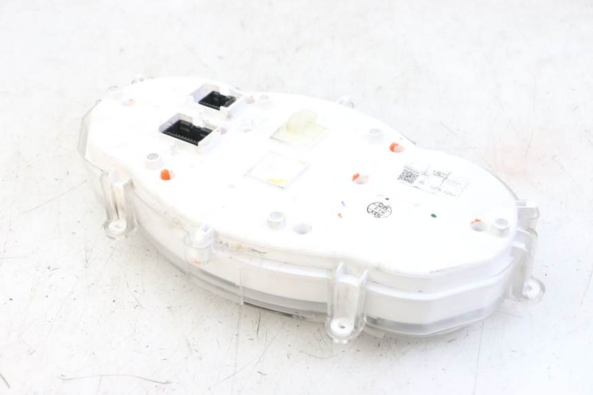 photo de SPEEDOMETER PIAGGIO XEVO - X EVO 125 (2007 - 2017) - Surface and material condition