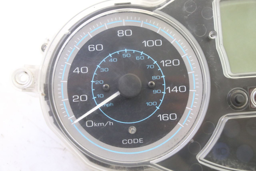 photo de SPEEDOMETER PIAGGIO XEVO - X EVO 125 (2007 - 2017) - Alternative perspective